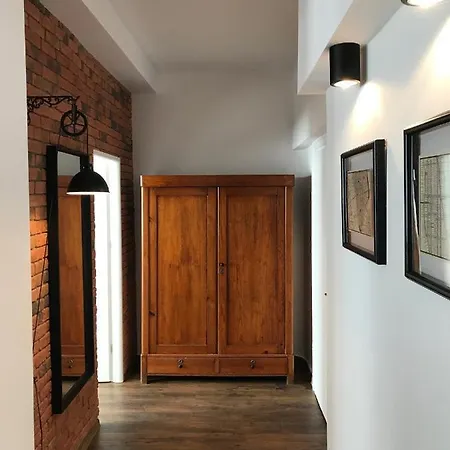Apartment Avis
